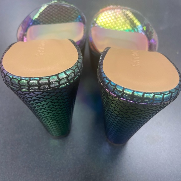 Iridescent snakeskin wedges size 8 - Picture 4 of 4